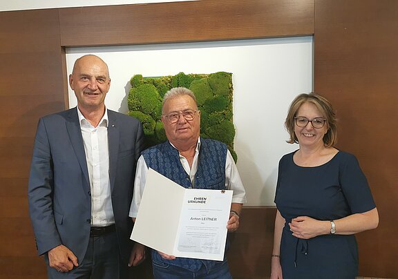 Foto_LeitnerEhrung.jpg  